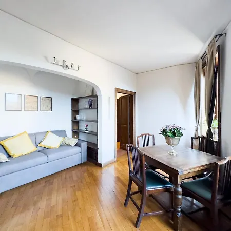 Maison Giulia Rome